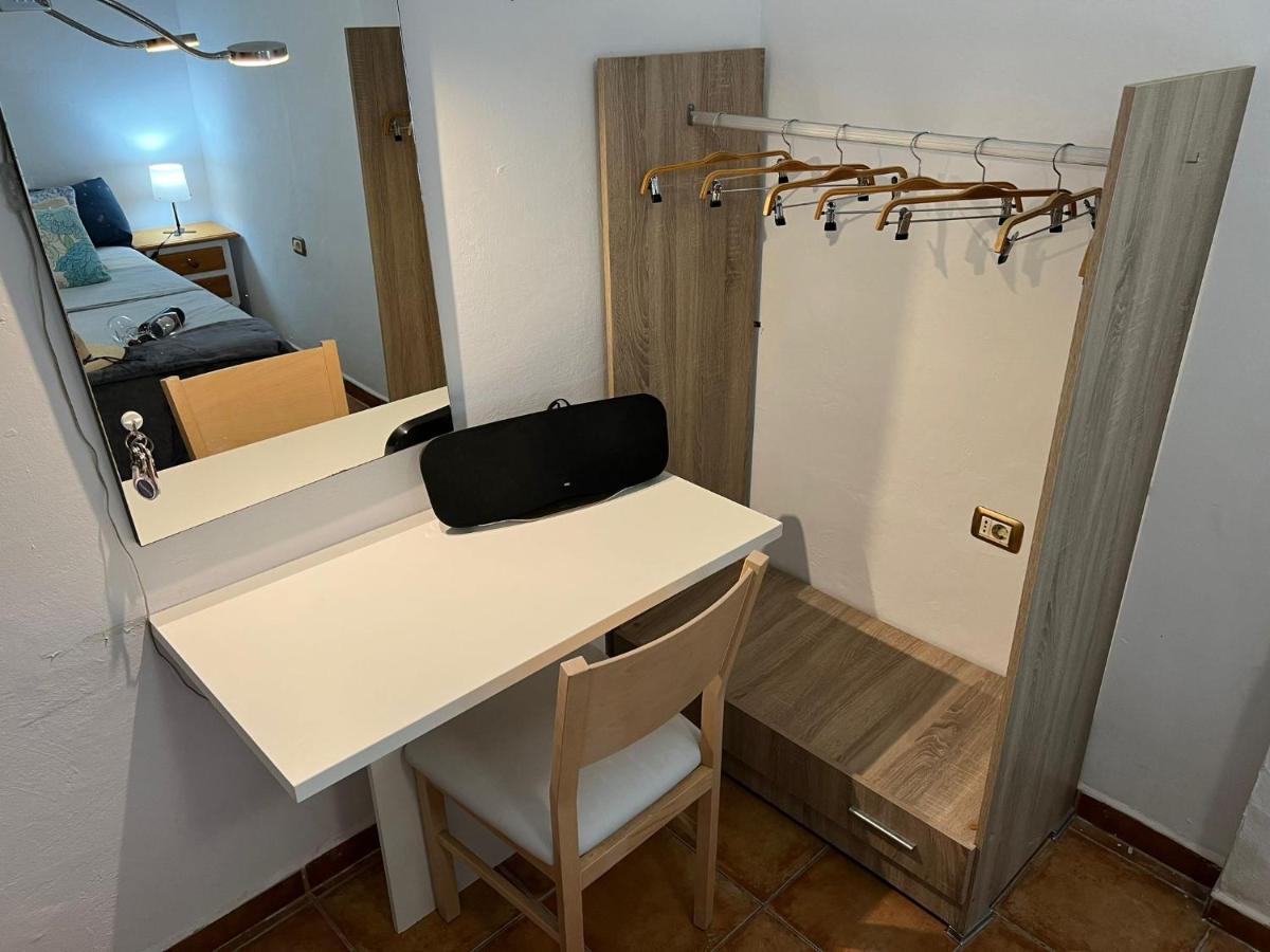 Alcamar Habitacion Privada Con Las Areas De Sala, Cocina Y Bano Que Se Comparten Cerca Al Mar! Alcalá la Real Εξωτερικό φωτογραφία