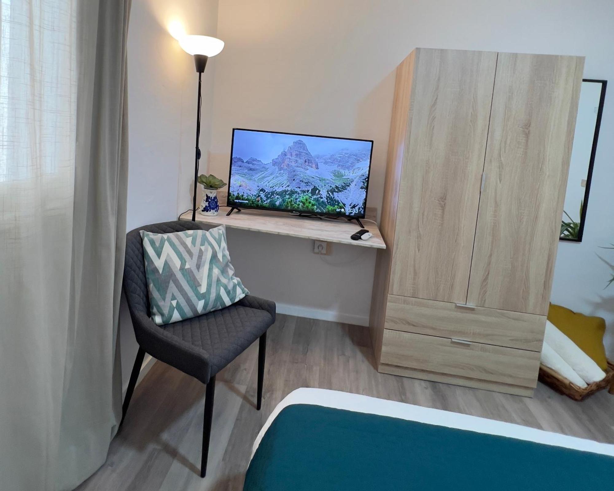 Alcamar Habitacion Privada Con Las Areas De Sala, Cocina Y Bano Que Se Comparten Cerca Al Mar! Alcalá la Real Εξωτερικό φωτογραφία