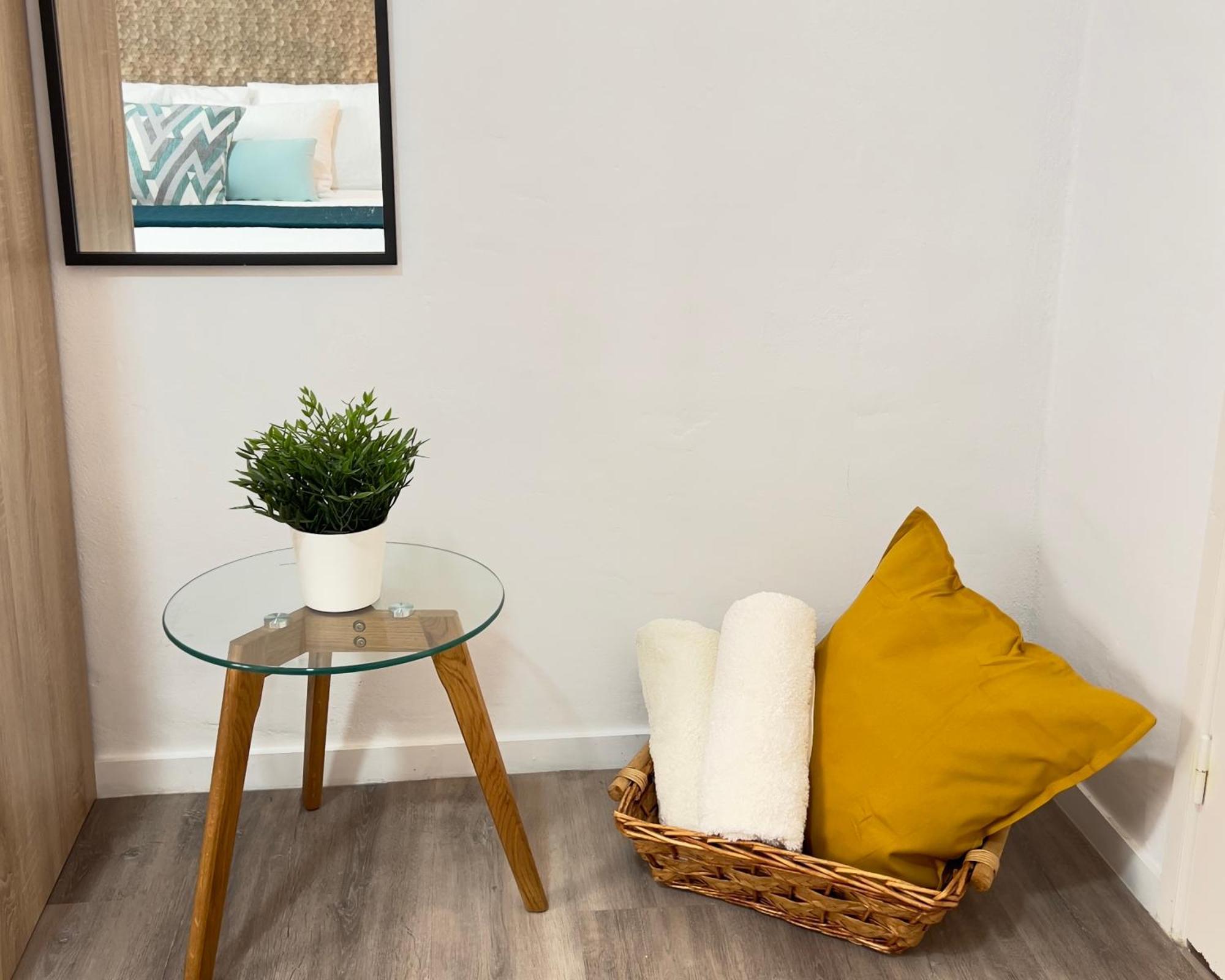 Alcamar Habitacion Privada Con Las Areas De Sala, Cocina Y Bano Que Se Comparten Cerca Al Mar! Alcalá la Real Εξωτερικό φωτογραφία