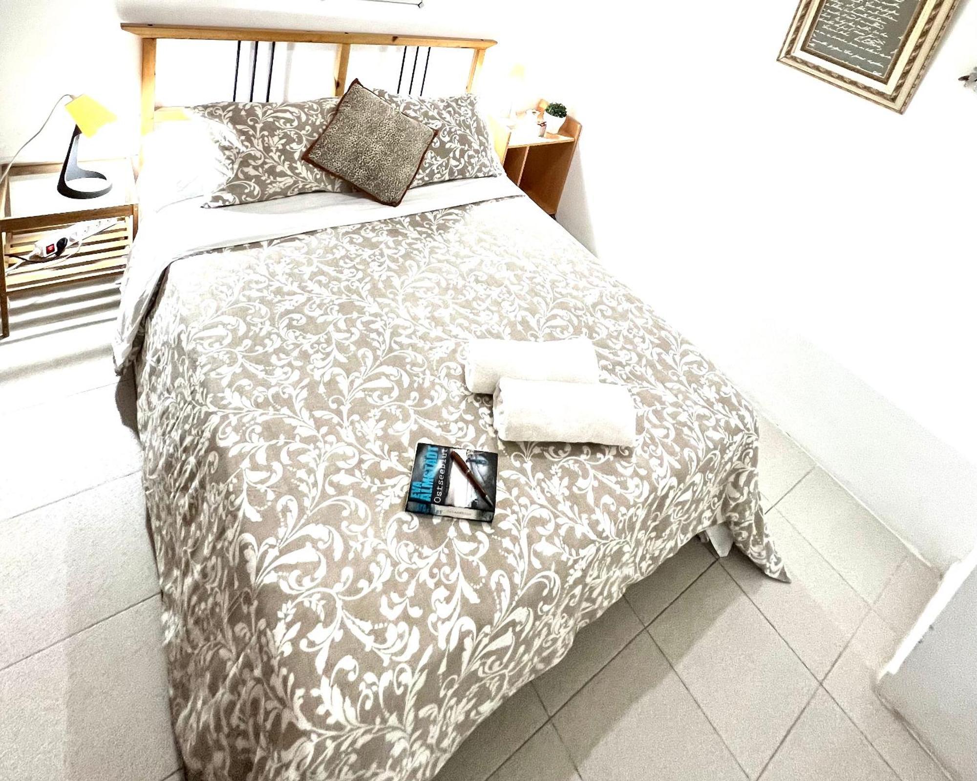 Alcamar Habitacion Privada Con Las Areas De Sala, Cocina Y Bano Que Se Comparten Cerca Al Mar! Alcalá la Real Εξωτερικό φωτογραφία